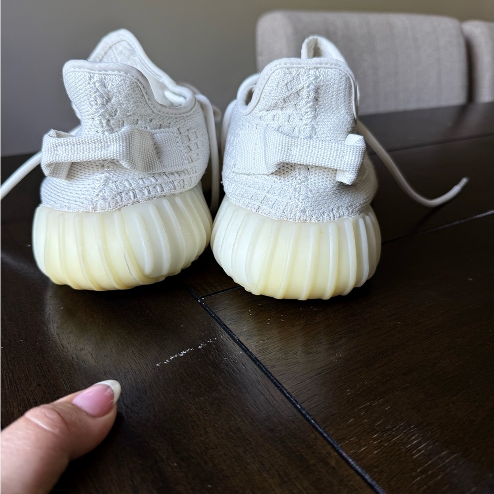 Yeezy Cream white Athletic Shoes - Picture 7 of 10